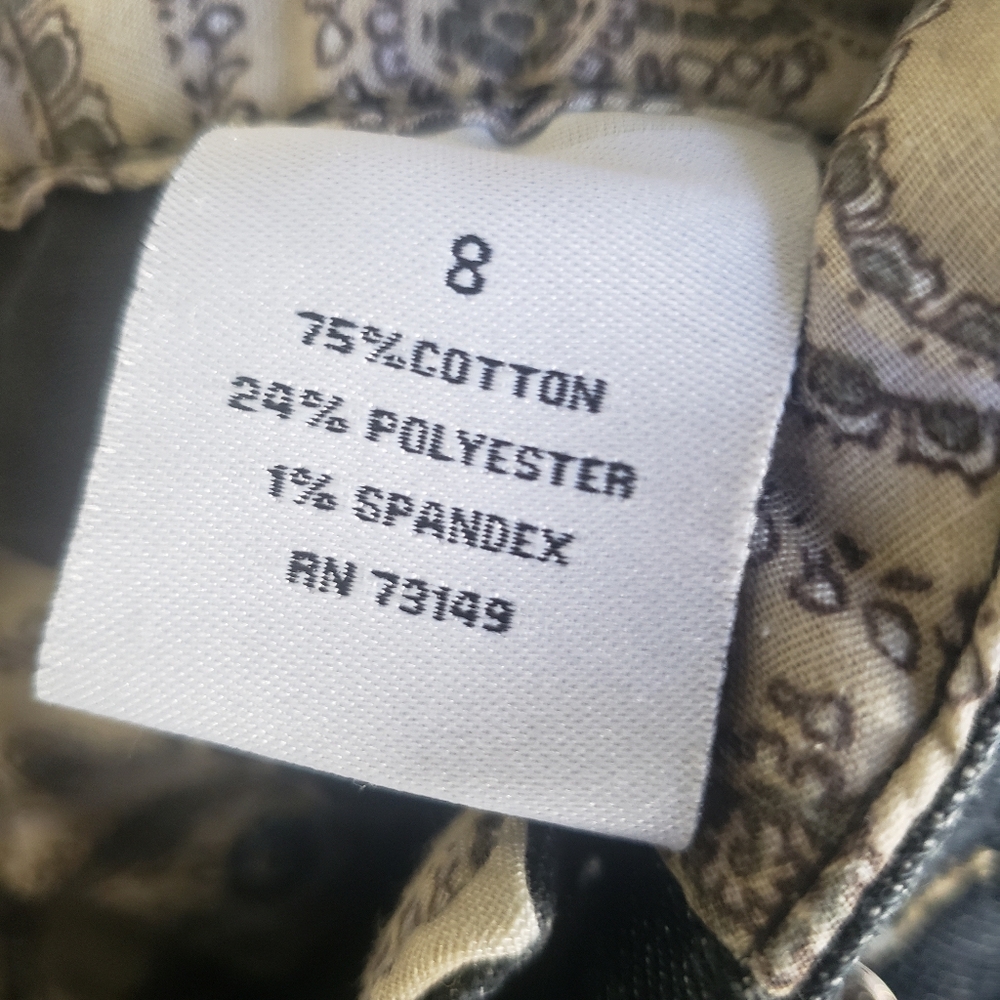 Denim Capris - Picture 6 of 7